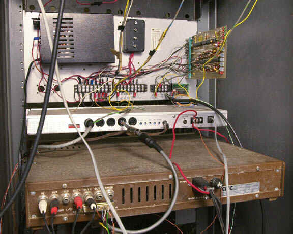 07.jpg (66197 bytes)